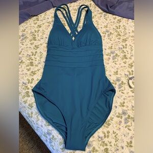 Ladies one piece super low back La Blanca Swim Suit